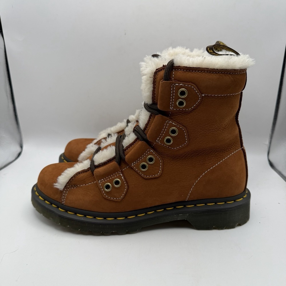 Women's 7 Dr. Martens 1460 Lace to Toe Fur Lined Buttersoft Nubuck Boots Brownโ